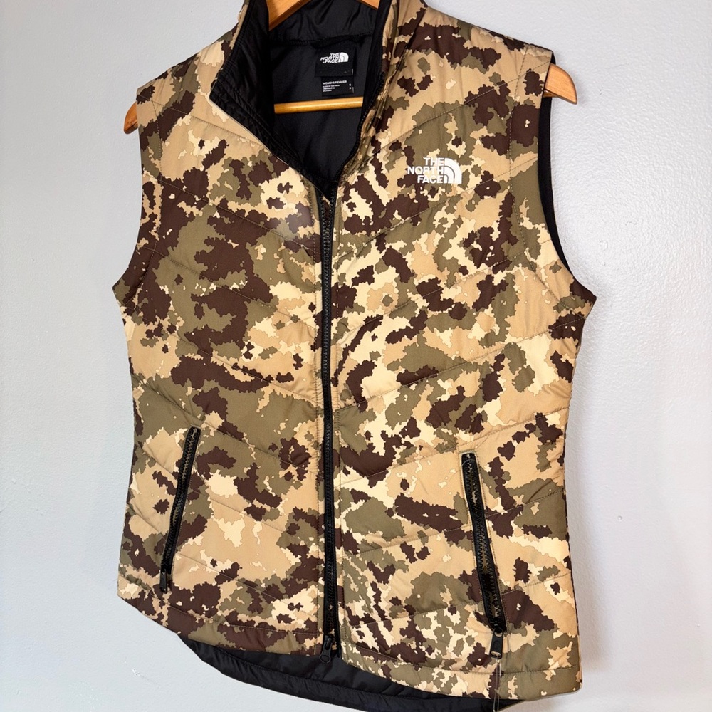Women’s North Face Camouflage Vest